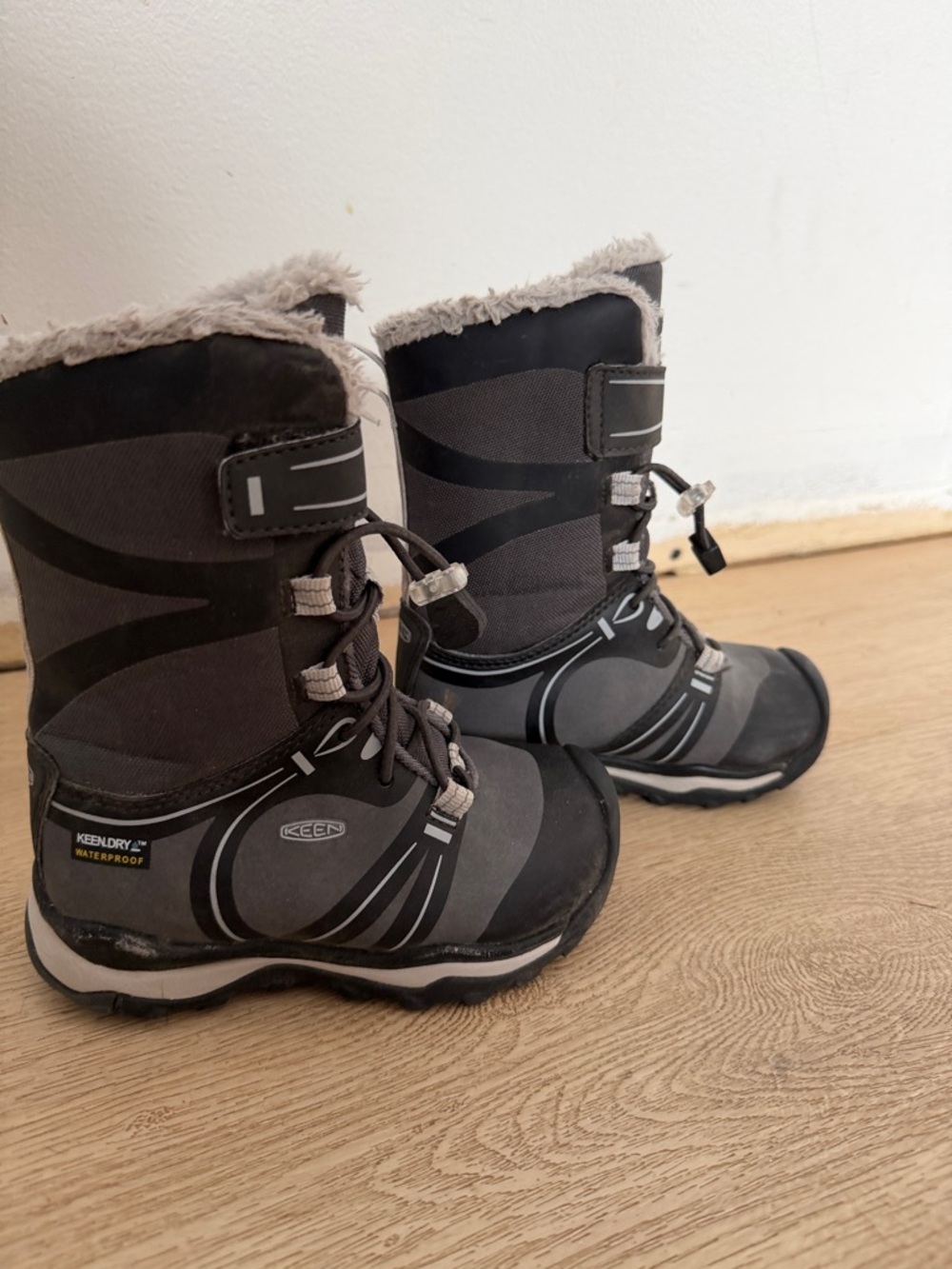 Keen Kids Gray Waterproof Faux-Fur Trim Winter Boots